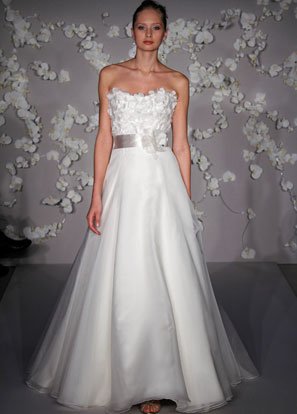 A-line Scoop Neckline Strapless Organza Wedding Dress Bridal Gown JH010