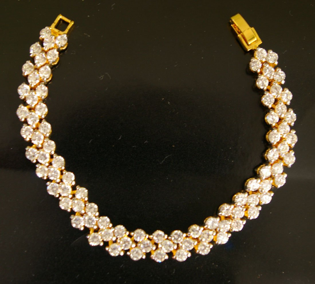 7"very Luxuary cz gold filled bracelet 16