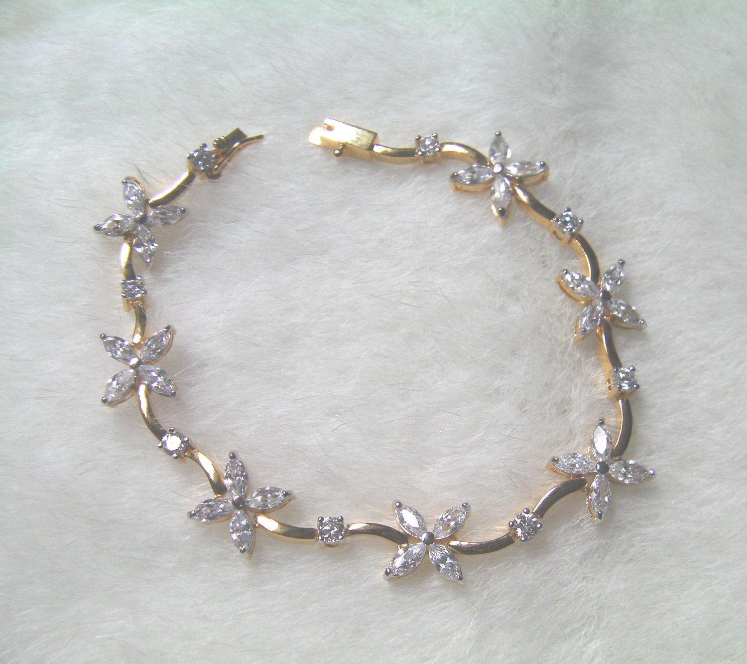 7"nice flower string cz 24K gold filled bracelet 15