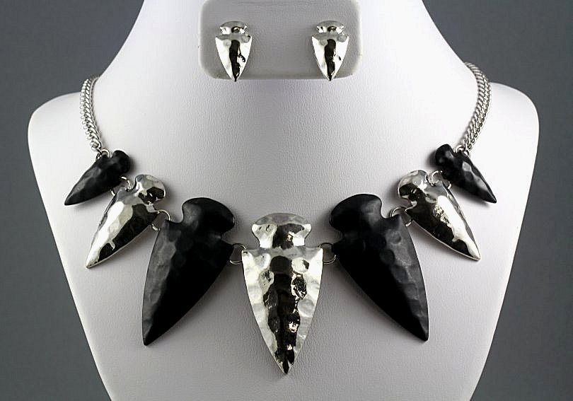 Arrow Necklace & Earrings Set Hammered Metal Spikes Arrowheads Silver Black Boho Tribal Statement