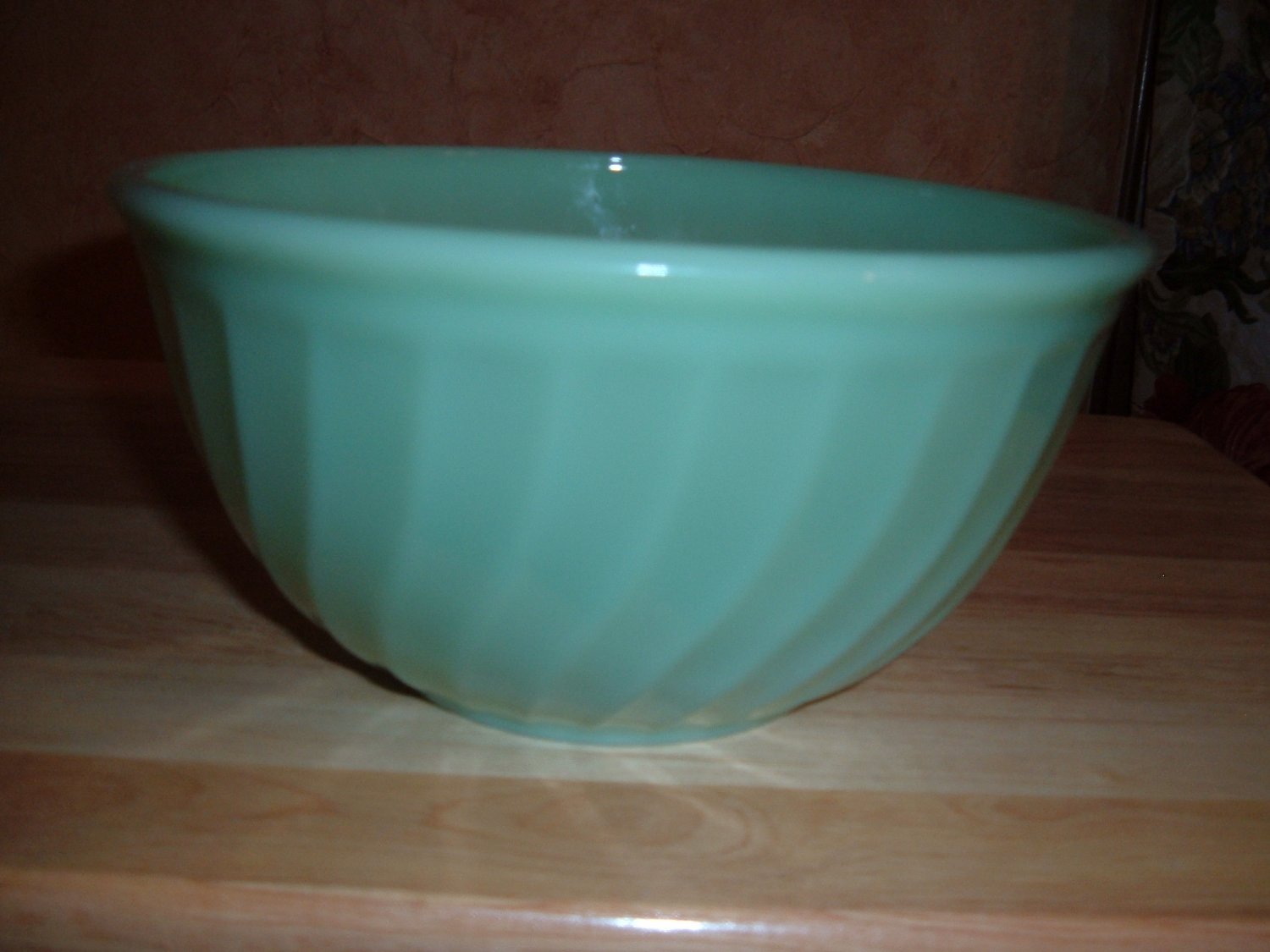 JADEITE BOWL