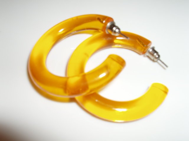 Vintage Earrings Yellow Lucite