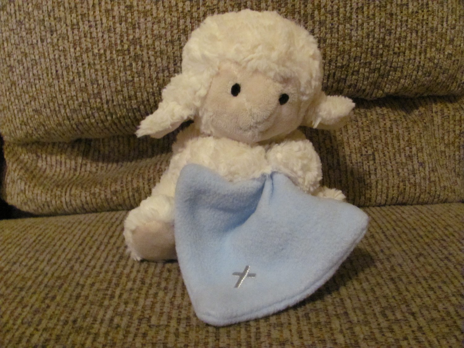 plush musical lamb jesus loves me