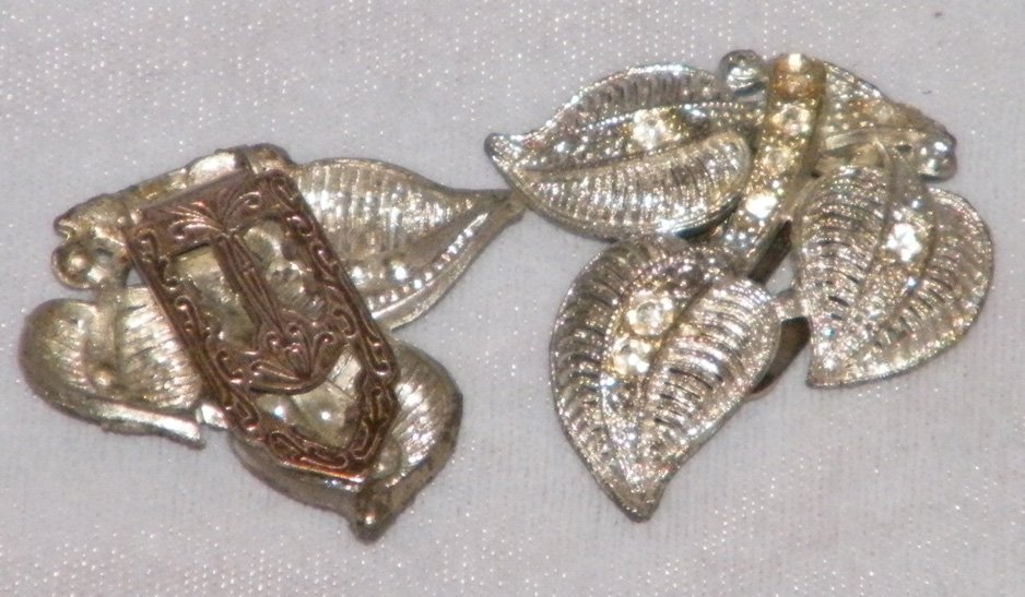 Silver Tone Rhinestone Leaf Shoe Scarf Tie Clips