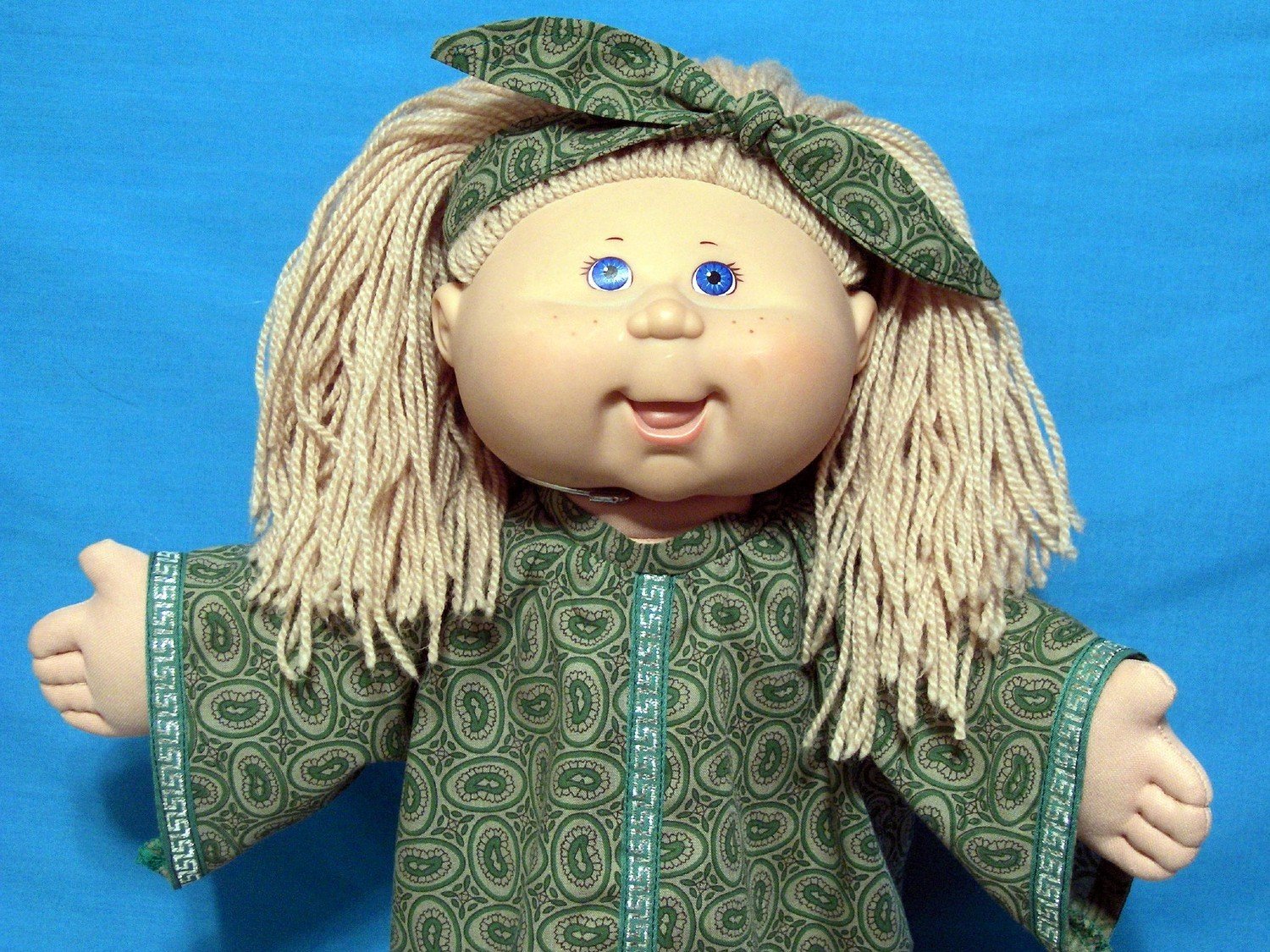 Dress n Hair Topknot Bow for Cabbage Patch Doll or 18 inch doll