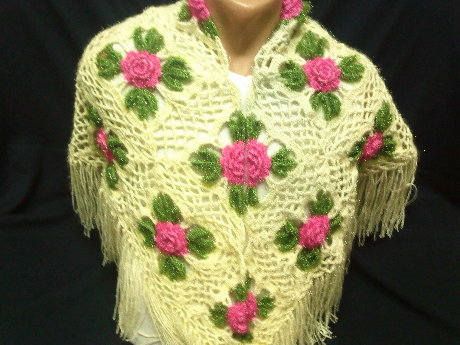 handmade beatiful shawl for wedding and party it is very pretty