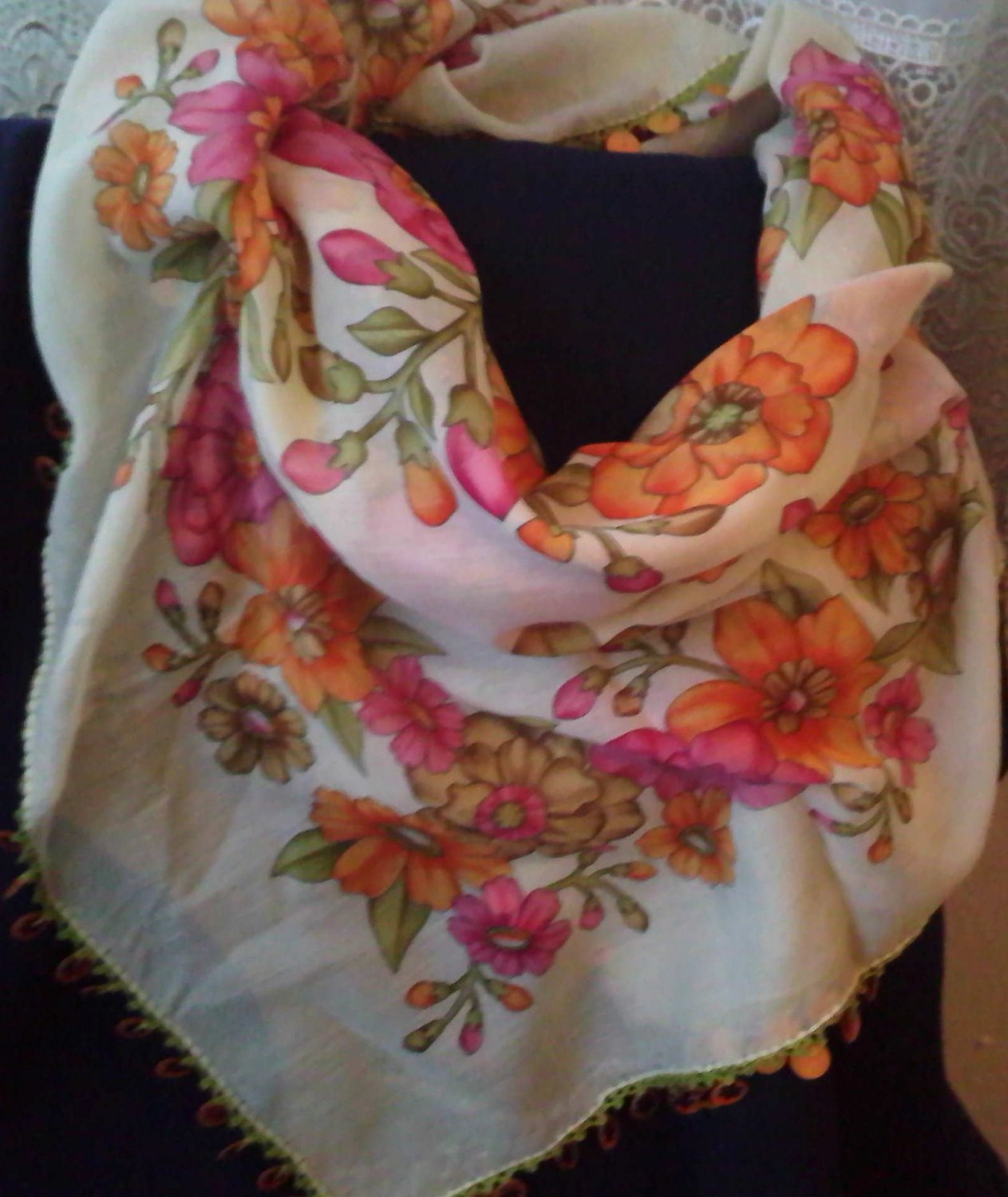 beatiful shawl for neck it is good for gift