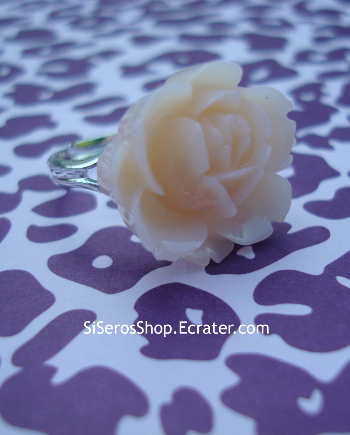 LIGHT NUDE Rose Ring