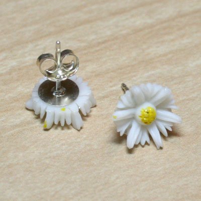 Plain Daisy Earrings