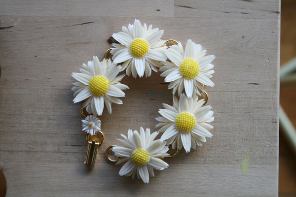 He Loves Me He Loves Me Not Bracelet