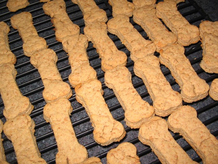Organic Peanut Butter Dog Biscuits, Small (45-50 count)