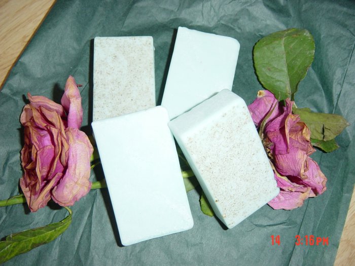 SANDALWOOD AND PEPPERMINT Handmade Soap - 4 OZ. BAR