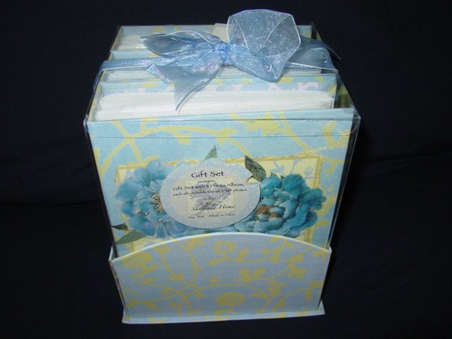 Sheffield Home Gift Set with 3 Photo Albums