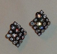 Avon Vintage Earrings Rhinestones with Black Finish