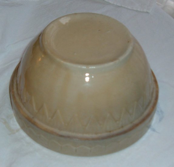 Vintage Pottery Kitchen Bowl - Uhl or McCoy? Excellent Condition