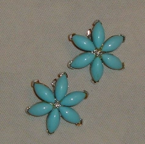 Vintage Earrings by Star - Faux Turquoise Flowers
