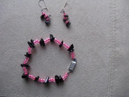 Girl's Black & Pink Earring/Bracelet Set