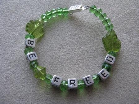 BE FREED Green Leaf Recovery Bracelet