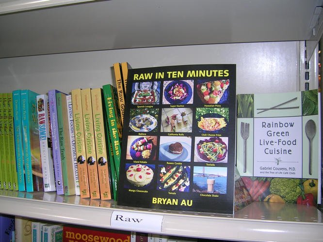 RAW IN TEN MINUTES the BEST raw organic recipe book