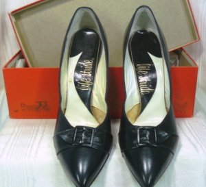 Black Leather Pumps by Life Stride, NOS, 6-1/2M, Buckled Toe Detail, High Slender Heel