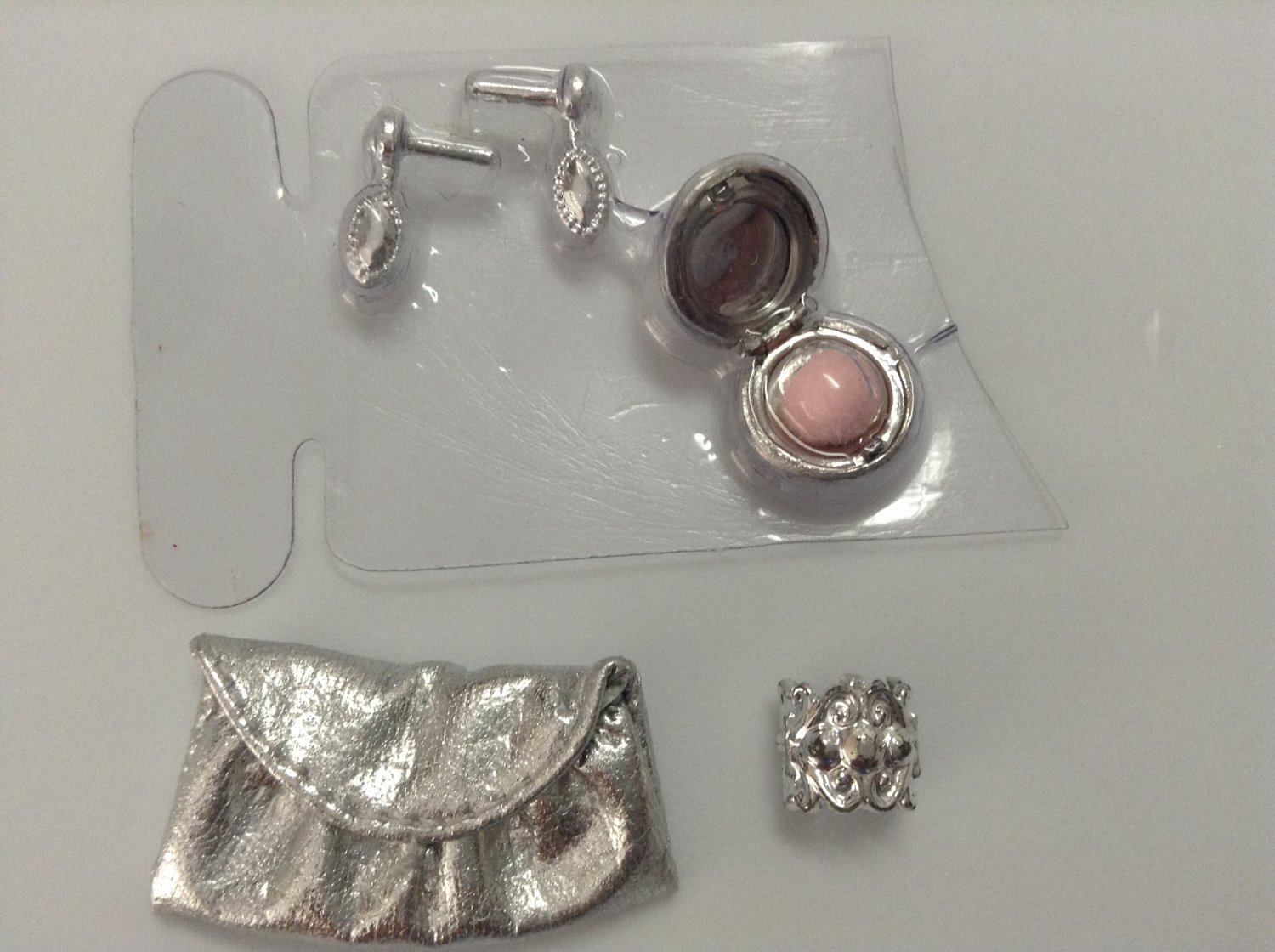The Barbie Look Accessory Set
