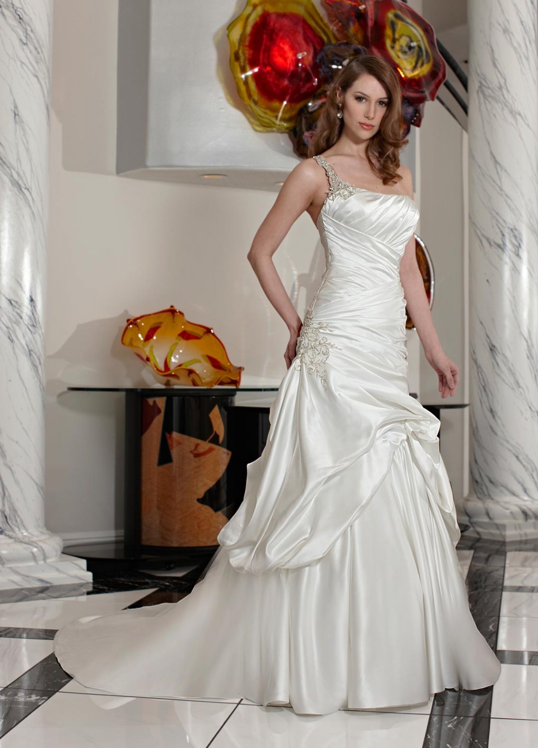 Free shipping the latest one strap swarovski wedding dresses EC341