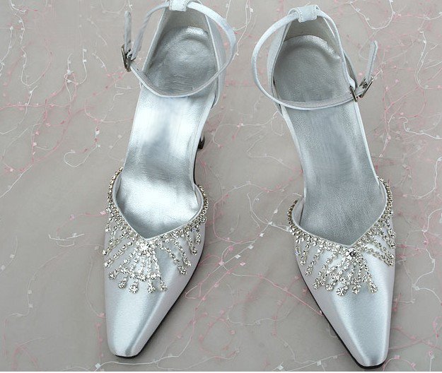 swarovski crystals and lace bridal shoes S029