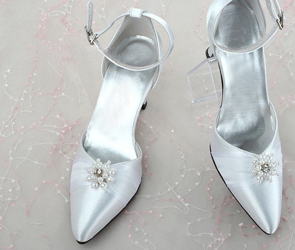 swarovski crystals and rhinestone bridal shoes S030