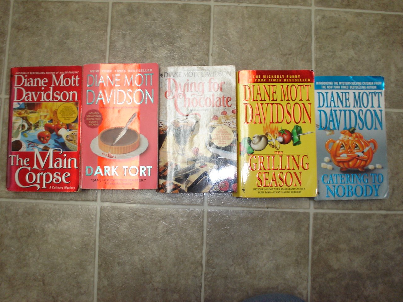 Diane Mott Davidson lot of 5 pb mystery novels books cozy culinary Goldie Schulz