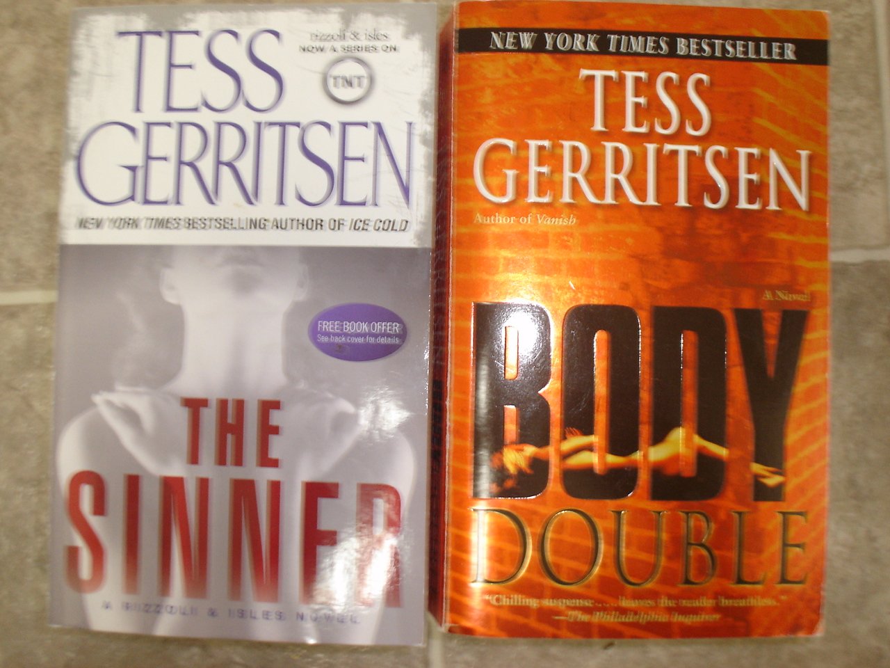 Tess Gerritsen lot of 2 pb mystery books Rizzoli & Isles