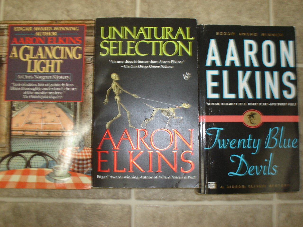 Aaron Elkins lot of 3 pb mystery books Gideon Oliver Chris Norgren