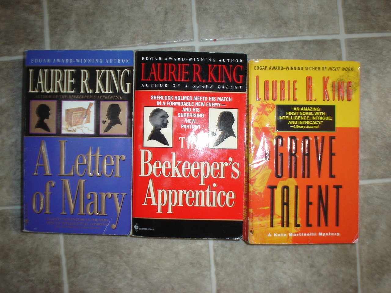 Laurie R King lot of 4 pb mystery books Mary Russell Sherlock Holmes