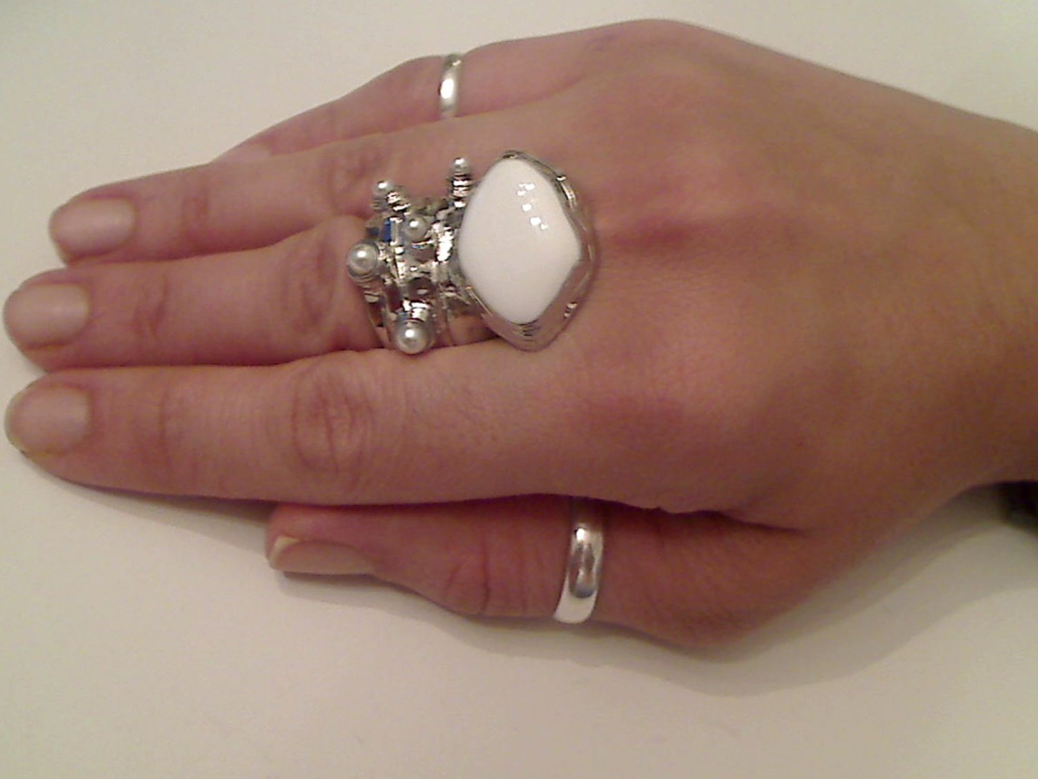WHITE ARTY CHUNKY SPIKEY MOON KNUCKLE RING IN SILVER SIZES 7*8*9*10