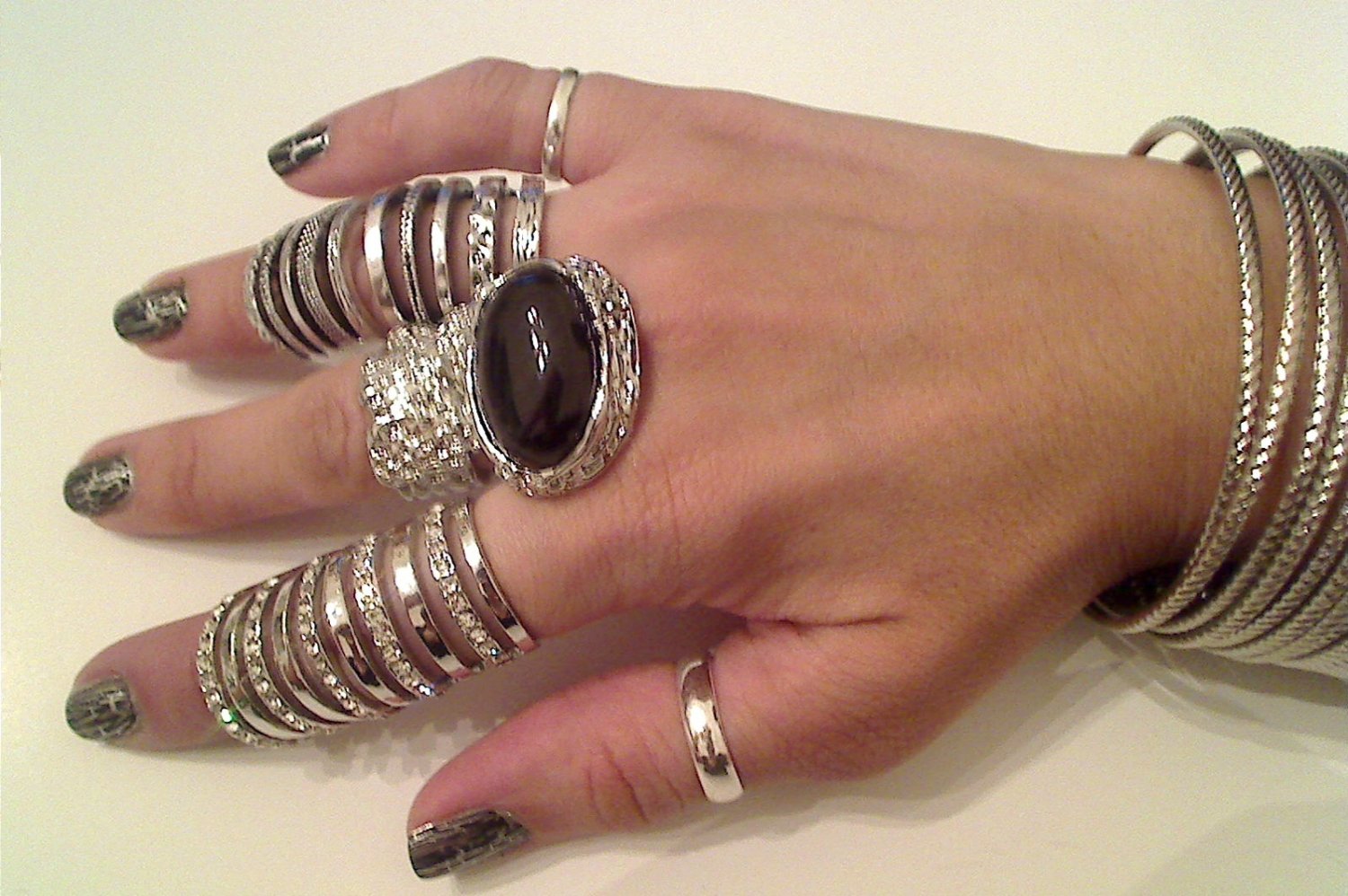 BLACK ARTY CHUNKY MOON KNUCKLE RING IN SILVER SIZES *6*7*8*9