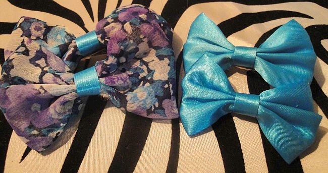 Flower & Aqua Blue Bows Sets 2 Pairs