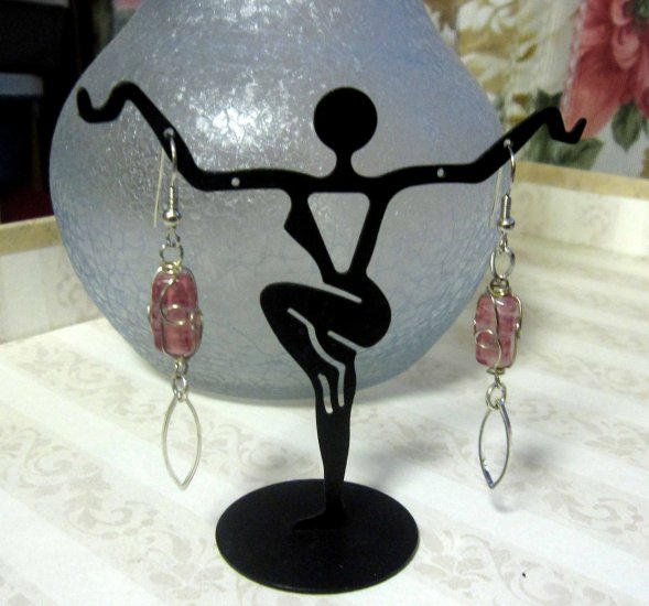 Handmade wirework pink drop earrings - 335E