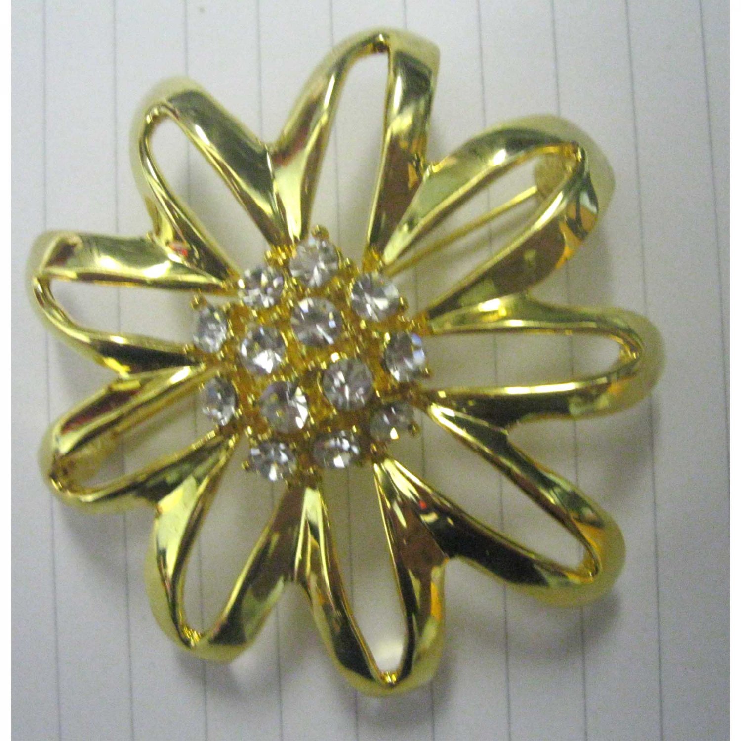 Shiny gold flower with crystals fashion pin {2084P}