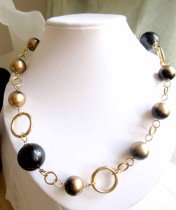 Black and gold baubles circles statement fashion necklace