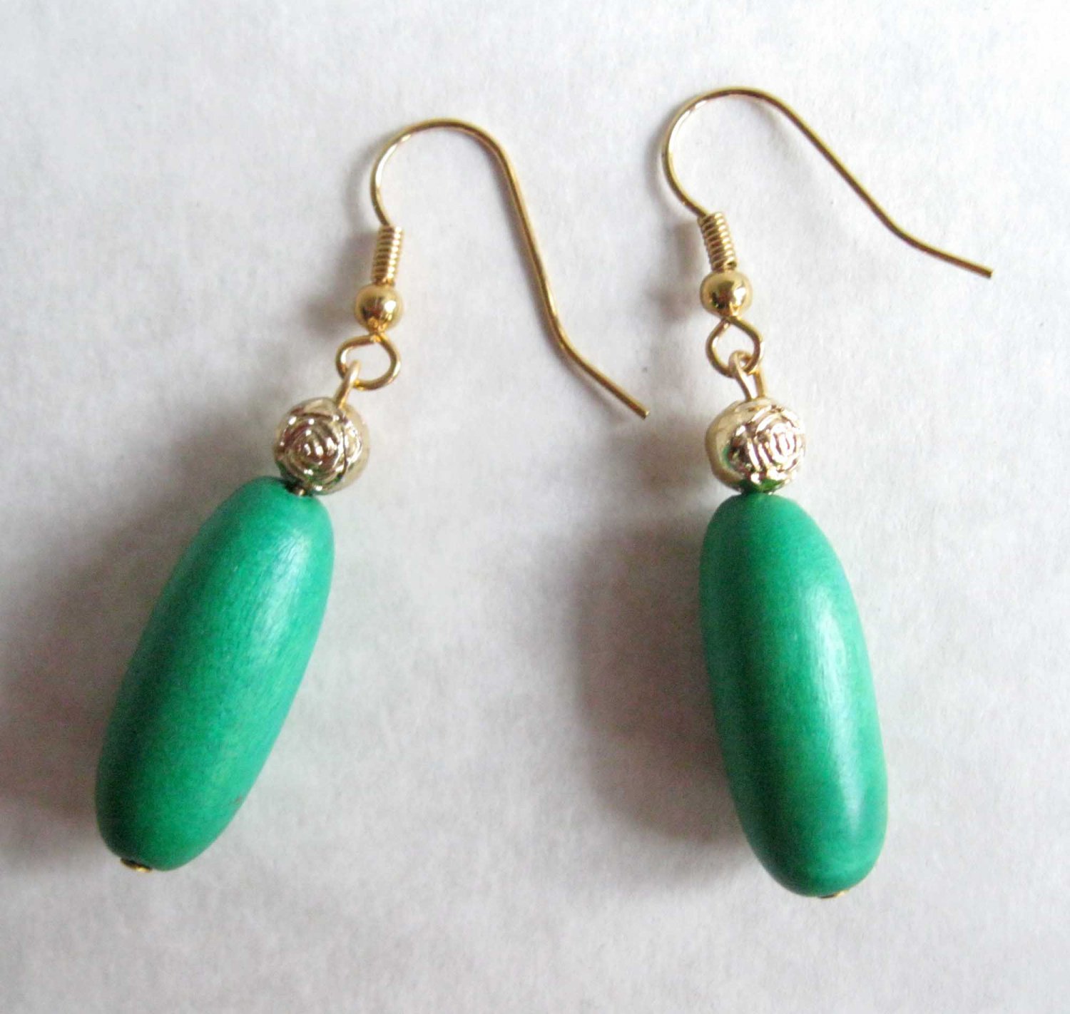 Green wood with gold flower fashion drop earrings
