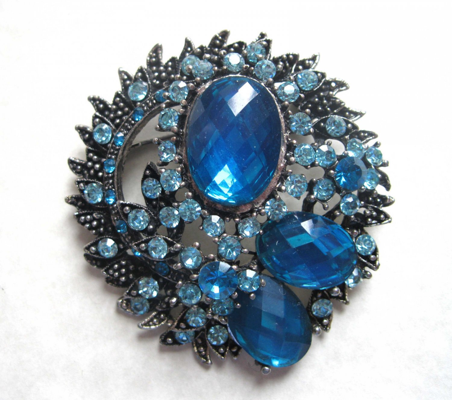 Large statement blue crystals fashion pin/pentdant