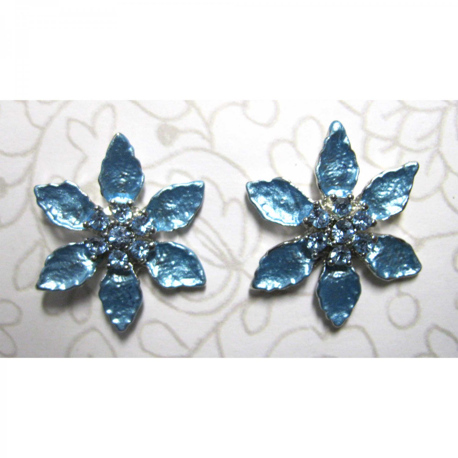 Blue flower with crystals fashion earrings