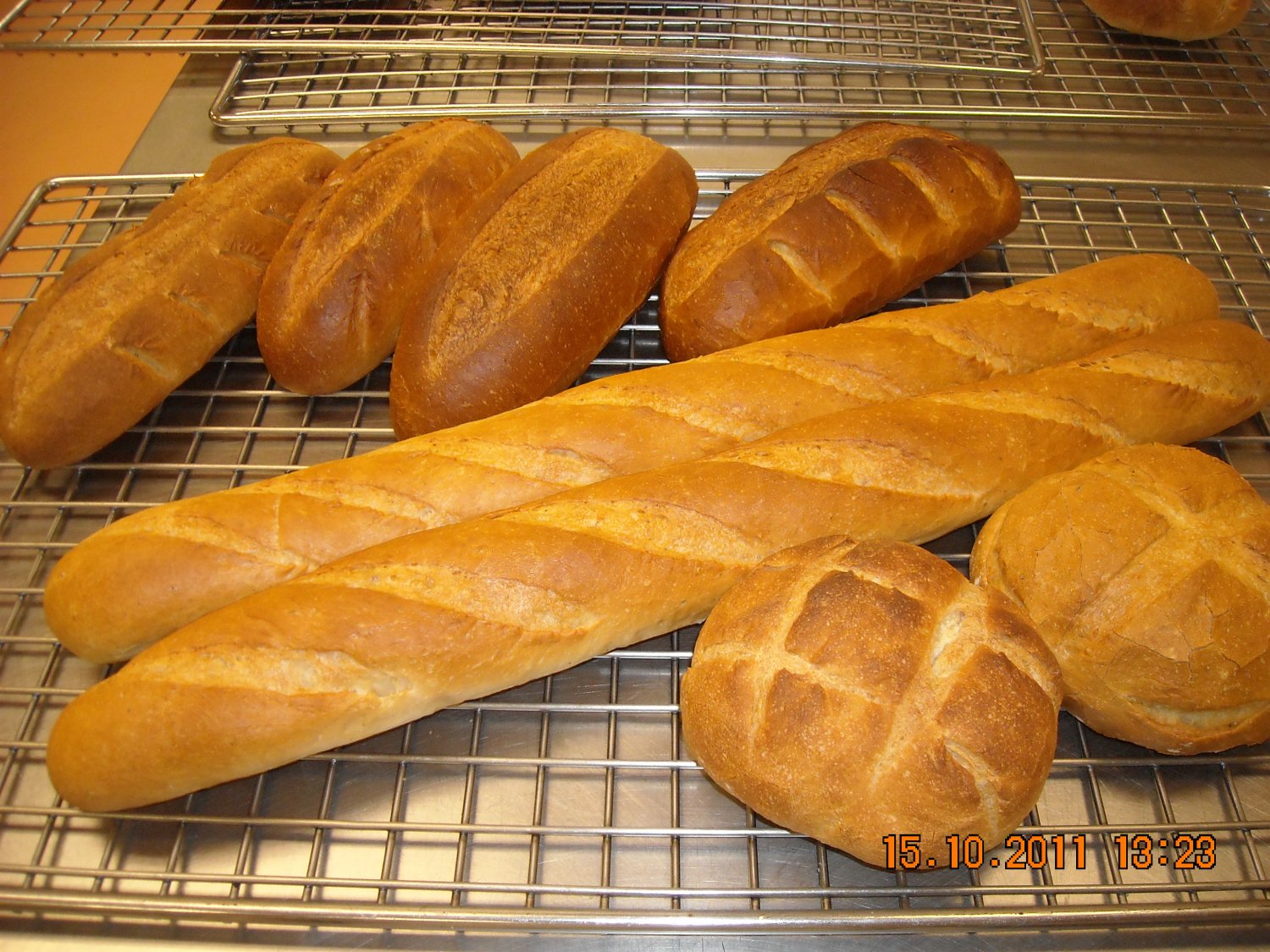 FRENCH BREAD