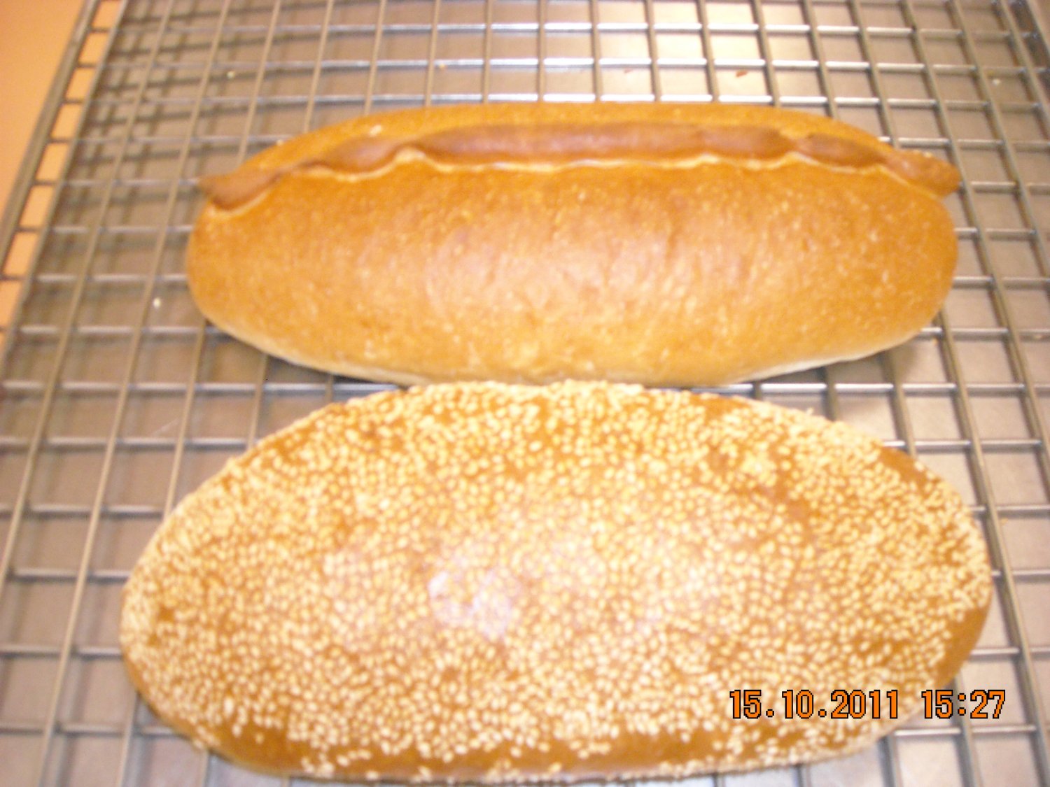 VIENNA BREAD