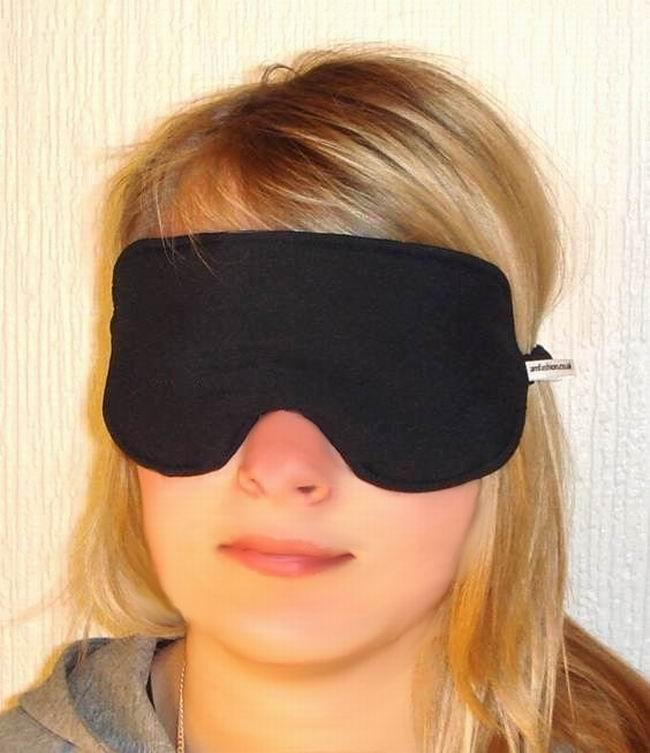 --NEW SOFT PADDED EYE / SLEEPING MASK BLINDFOLDS TRAVEL--