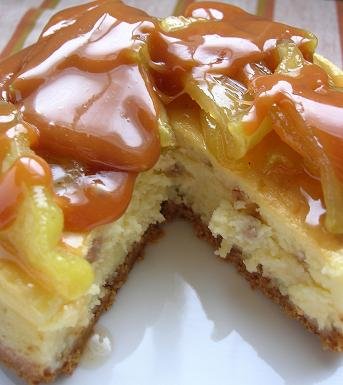 Caramel Apple Cheesecake