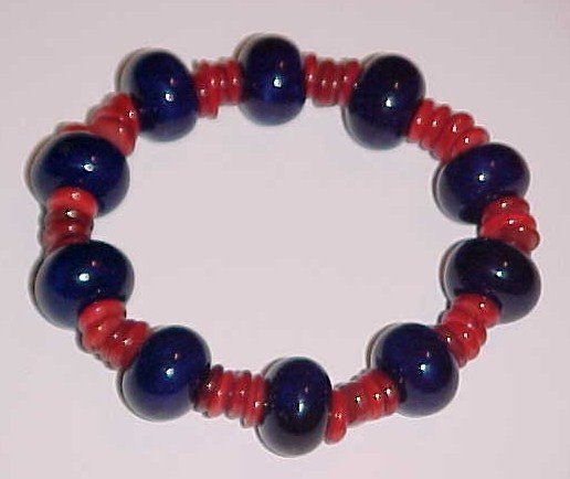 Blue and Red Beaded Shell Stretch Bracelet 7.5-8 inches