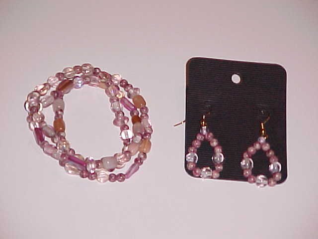 Pink and White Swirl Beaded Stretch Bracelet and Earring Set (Pierced Ears)
