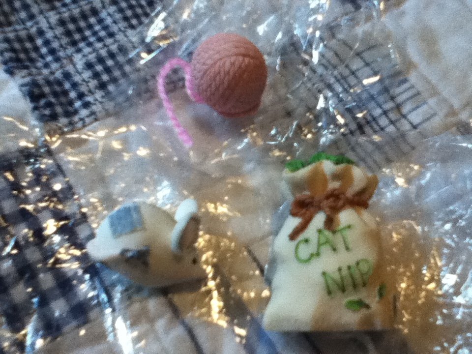 Small Decorative Cat Toys