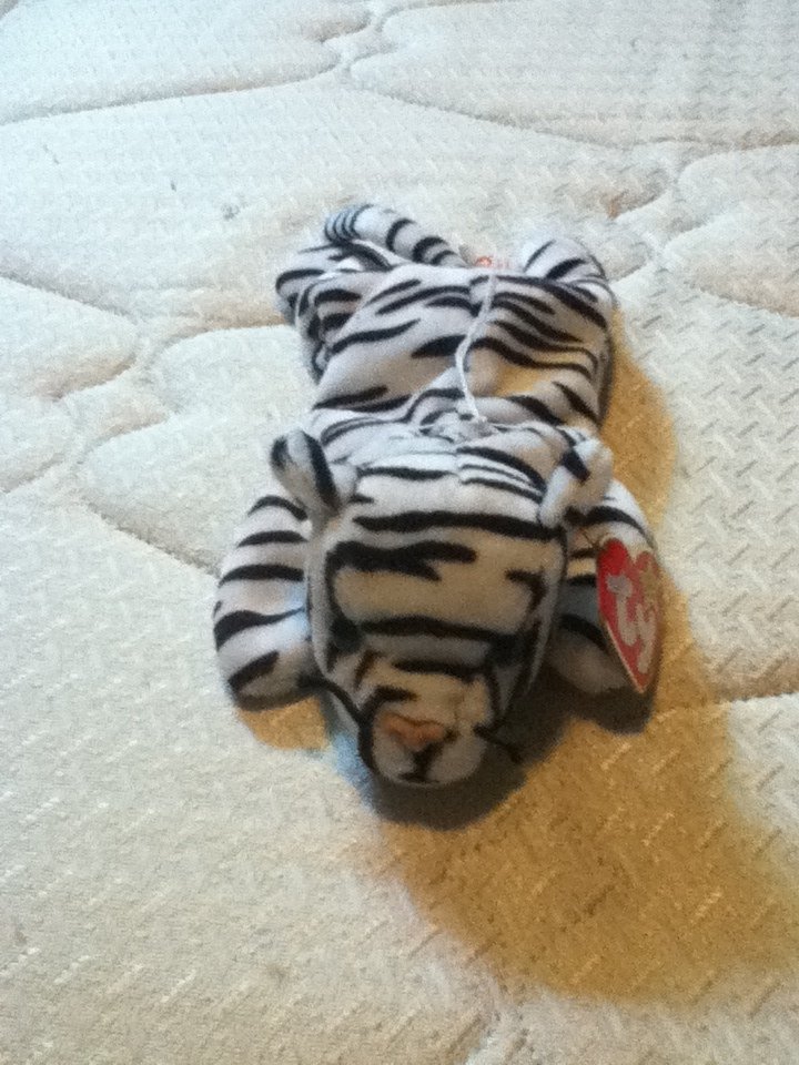TY Beanie Baby Blizzard