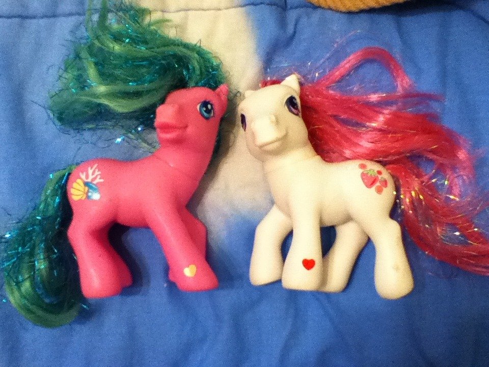 My Little Pony G3 Shell Belle and Strawberry Swirl